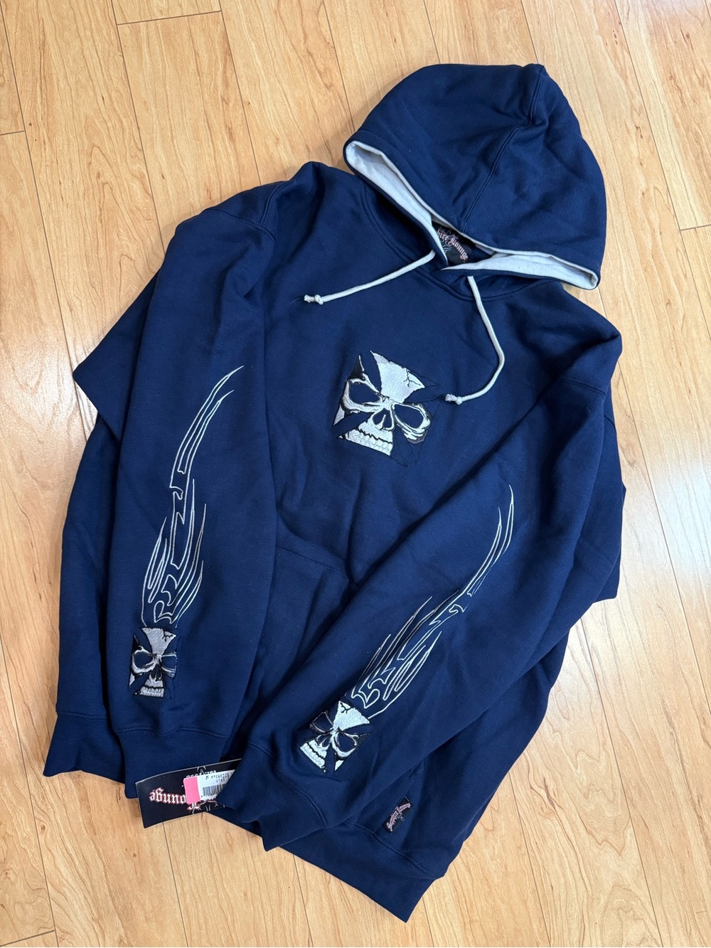 Vintage Y2K Sapphire Lounge Skull Hoodie XL NWT Embroidered Goth Skate Fleece